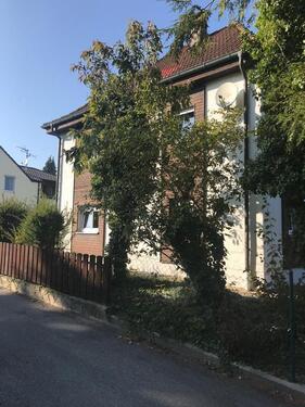 Foto - Einfamilienhaus zu vermieten - 1.000,00&nbsp;EUR Kaltmiete, ca.&nbsp; 150,00&nbsp;m&sup2;