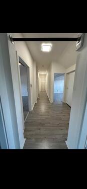 Foto - 4-Zimmer DG-Wohnung mit Spitzboden Zentral gelegen ab sofort