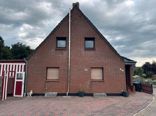 Foto - Reihenendhaus mit 3 PKW Stellplätzen in 23569 Lübeck-Kücknitz