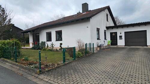 Foto - Einfamilienhaus Schlüsselfeld-Aschbach