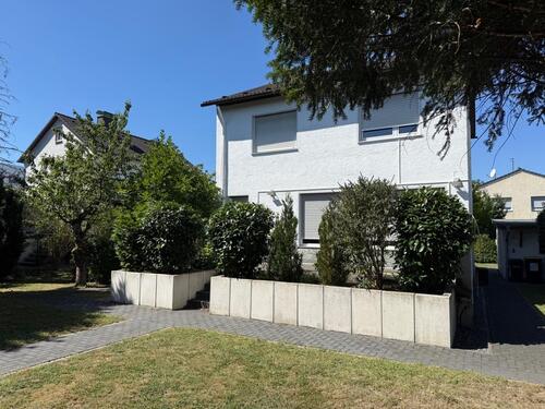 Foto - freistehendes Einfamilienhaus mit großem Garten in Erlensee