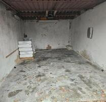 Springe Zentrum Garage mit Strom und Stellplatz zu vermieten