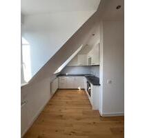 Charmante 2-Zimmer-Dachgeschosswohnung mit Balkon in Koblenz-Süds