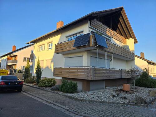 Foto - Von Privat Dachgeschosswohnung in ruhiger Wohnlage