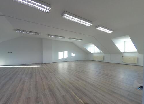 Foto - Attraktive Büroräume sehr zentral – Nähe Rosenaupark zu vermieten