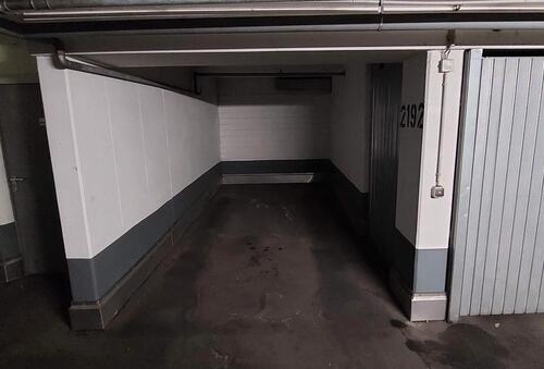 Foto - Tiefgaragen Stellplatz in BarerSchellingstraße zu vermieten