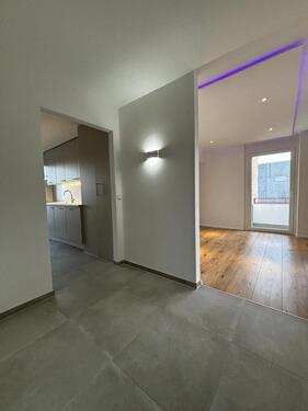 Foto - Kernsanierte 3,5-Zimmer-Wohnung mit zwei Balkonen in ruhiger Feld