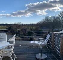 Wolfsburg Jembke: Dachgeschoßwohnung mit Dachterrasse, 3-4 Zi.