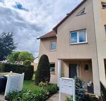 Immobilie, Haus, Doppelhaushälfte mit Garten in bevorzugter Lage - Schkopau