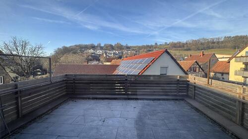 Foto - RENOVIERTE 1,5-ZIMMER-PERLE MIT SONNENTERRASSE & EBK