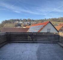 RENOVIERTE 1,5-ZIMMER-PERLE MIT SONNENTERRASSE & EBK - Untermünkheim