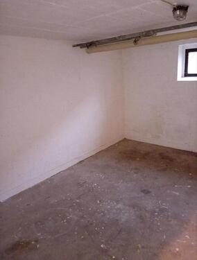 Foto - L155: Lager-Garage zu vermieten. Selfstorage, 247-Selbstlager, Halle, Wohnung-Haus-Umzug-Möbellager, Lagerabteil, Stellplatz, Store-Box, Lagerbox. Kein Lagercontainer, kein Seecontainer