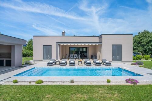 Foto - Ferienhaus Istrien mit Pool max.6 Pers. ab 193 EuroTag