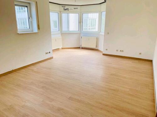 Foto - Moderne 2 Zimmer Wohnung mit Wintergarten