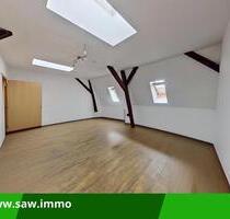Großzügige, helle Dachgeschoßwohnung mit Balkon - Köthen (Anhalt)