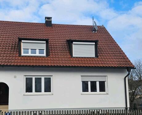 Foto - Erstbezug nach Sanierung: 5 Zimmer Wohnung Doppelhaushälfte