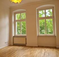 Stilvolle 2-Zimmer Altbauwohnung | Südbalkon | Aufzug | Provision - Berlin Pankow