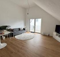 Hochwertige 3,5-Zimmer-Wohnung mit Süd-Balkon in ruhiger Lage - Ludwigsburg Hoheneck