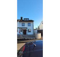 Doppelhaushälfte mit Wintergarten und großem Garten in Großhadern - München