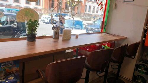 Foto - Top laufende Pizzeria in Wiesbaden abzugeben gegen Abstand. 780 m