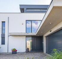 Möbliertes modernes 85m² Appartment inkl. Stellplatz & Terasse - Überlingen