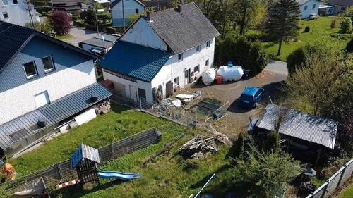 Foto - Einfamilienhaus mit großem Garten