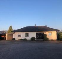 Familienhaus mit Kamin, Garage, Carport & Wohnkeller - Ruhelage - Bad Oldesloe