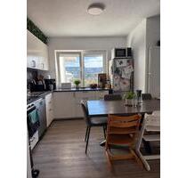 Moderne 4 Zimmer Wohnung mit Balkon in Laatzen-Mitte