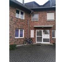 Außergewöhnliche 2-Raumwohnung mit Sonnenbalkon in Niederkassel - Rheidt ! Außergewöhnliche 2-Raumwohnung mit Sonnenbalkon in Niederkassel - Rheidt !