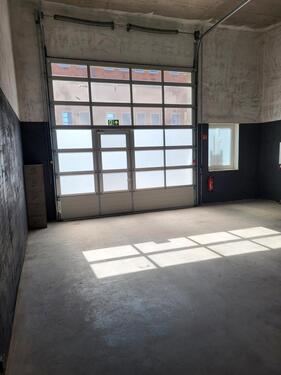 Foto - Attraktive helle Gewerbehallen Lagerhallen Werkhallen Industriehallen Lagerfläche Lagerraum ab 299€!!