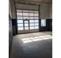 Attraktive helle Gewerbehallen Lagerhallen Werkhallen Industriehallen Lagerfläche Lagerraum ab 299€!! - Oberderdingen