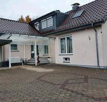 Gepflegte Doppelhaushälfte mit Kamin & großem Garten - Detmold Hakedahl
