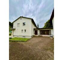 Haus (DHH) mit Garage in Mörnsheim