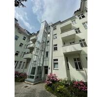 Appartement mit separater Küche, Balkon, Bad und Flur - Berlin Tempelhof-Schöneberg