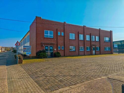 Foto - Büro und Praxisräume - 5,00 EUR Kaltmiete, ca.  462,00 m²