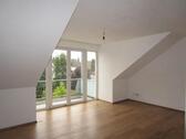 Foto - Wohnung Modernisiert mit hellen Räumen und hochwertigen Vinylboden