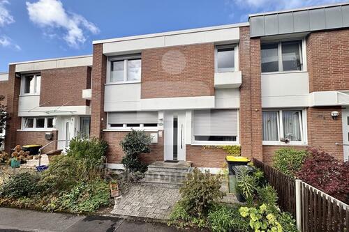 Foto - Familien-Idylle: Gepflegtes Reihenmittelhaus mit Garten und Garage in Erftstadt-Lechenich
