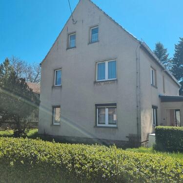 Foto - Großes Wohnhaus + Garten mit viel Potential + Ackerland