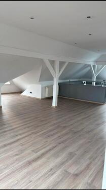 Foto - Frisch Renovierte 2-Zimmer Wohnung mit Balkon,Garten und EBK.