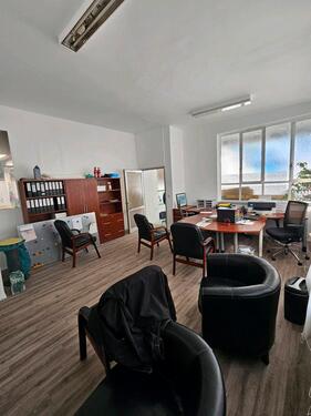 Foto - Büro zu vermieten - 1.100,00 EUR Kaltmiete,