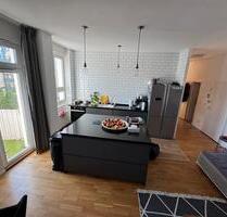 Eine Wohnung verkauft in bayrischer 6-Zimmer-Wohnung mit 140. m2 - Berlin Tempelhof-Schöneberg