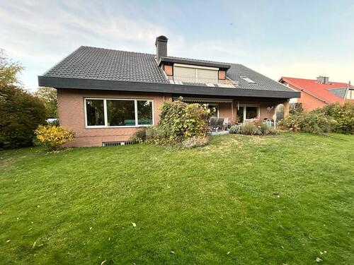 Foto - Dachgeschoss Wohnung - 1.300,00 EUR Kaltmiete,