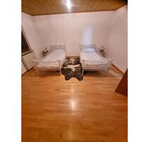 Pension, Monteurzimmer, Ferienwohnung bis zu 11 Personen - Kaiserslautern Engelshof