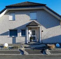 EinZweifamilienhaus - 350.000,00 EUR Kaufpreis, in Wadersloh (PLZ: 59329)