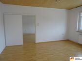 Foto - Mit Laminatboden! 3-4 Zimmer Wohnung im 5-Familienhaus in Bielefeld Ubbedissen!