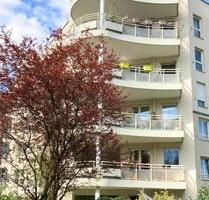 Größzügig geschnittene 3-Zimmer-Wohnung mit Balkon - Düsseldorf Stadtbezirk 7