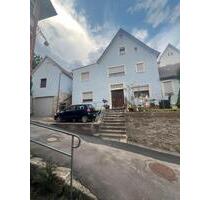 3 Familienhaus - 430.000,00&nbsp;EUR Kaufpreis, ca.&nbsp; 220,00&nbsp;m&sup2; in Creglingen (PLZ: 97993)