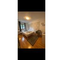 Möbliertes Zimmer - 650,00&nbsp;EUR Kaltmiete, ca.&nbsp; 18,00&nbsp;m&sup2; in Regensburg (PLZ: 93047) Kumpfmühl