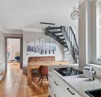 Wunderschöne vollmöblierte Maisonette Wohnung ab sofort - Hamburg Winterhude