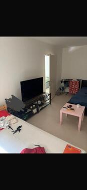 Foto - WG ZIMMER IM NORDEN ZU VERMIETEN 1 ZIMMER!!